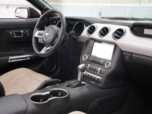 Used 2017 Ford Mustang Premium RWD image 21