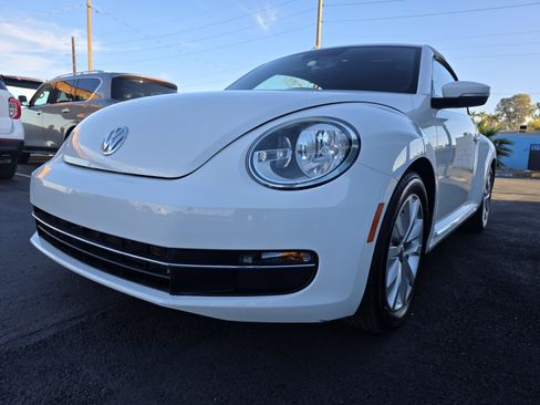 Used 2013 Volkswagen Beetle TDI image 7
