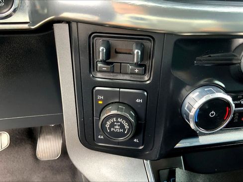 Certified 2023 Ford F150 Lariat w/ Trailer Tow Package AWD/4WD image 31