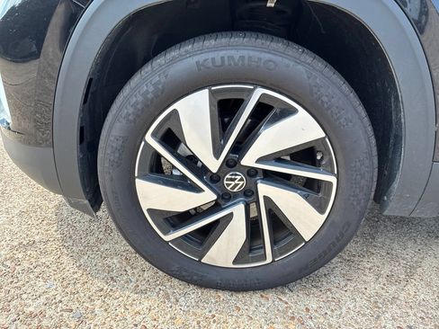 Used 2026 Volkswagen Atlas SE AWD/4WD image 9