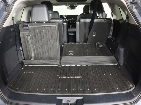 Used 2022 Toyota Highlander Platinum image 23