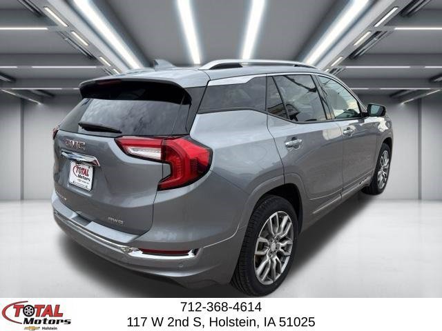 Certified 2024 GMC Terrain Denali w/ Denali Premium Package AWD/4WD image 8