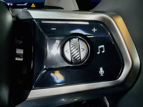 New 2026 BMW 740i RWD image 38