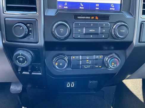 Used 2020 Ford F150 XLT w/ Trailer Tow Package image 31