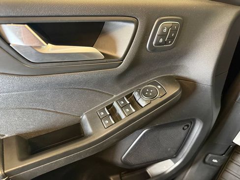 Used 2023 Ford Escape Active w/ Tech Pack #2 AWD/4WD image 19