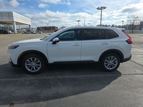 Used 2025 Honda CR-V EX image 2