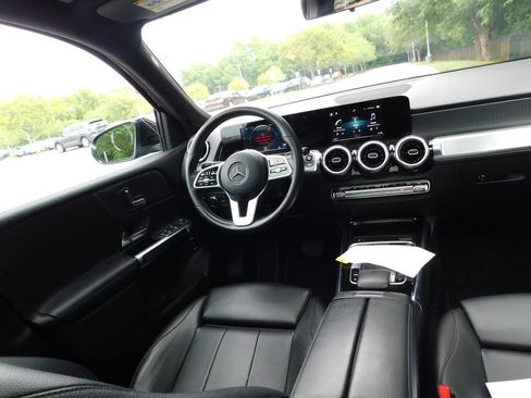 Used 2020 Mercedes-Benz GLB 250 image 3