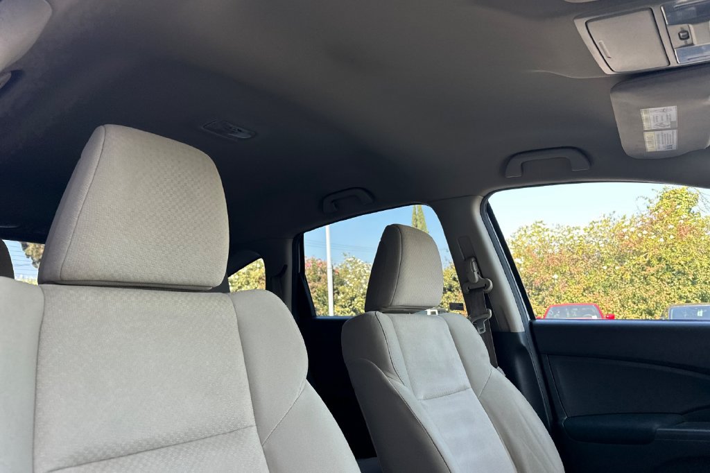 Used 2015 Honda CR-V LX image 16
