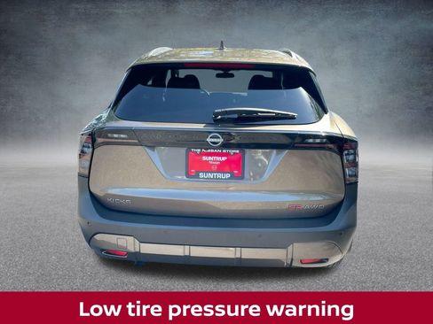 Certified 2025 Nissan Kicks SR image 15