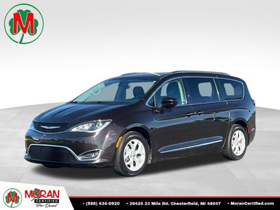 Used 2018 Chrysler Pacifica Touring-L Plus w/ Tire & Wheel Group