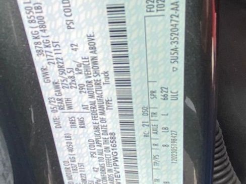 Used 2023 Ford F150 Lightning Platinum image 14