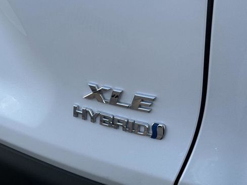 Certified 2024 Toyota RAV4 XLE Premium image 12