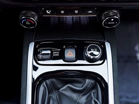 Used 2025 Lotus Emira image 69