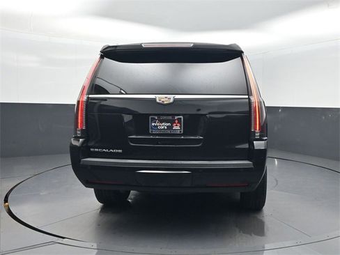 Used 2020 Cadillac Escalade 2WD image 35