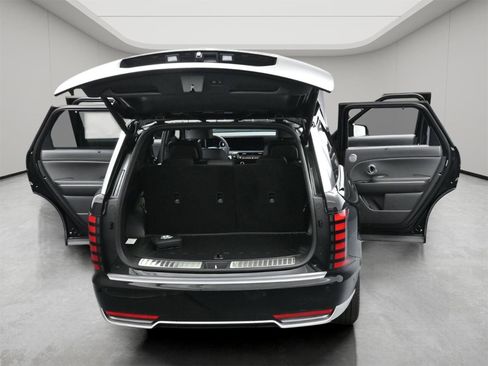 New 2026 Hyundai Palisade Calligraphy FWD image 17