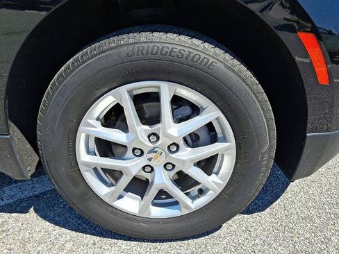 Certified 2024 Chevrolet Equinox LT AWD/4WD image 8