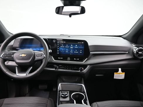 New 2026 Chevrolet Equinox LT FWD image 19