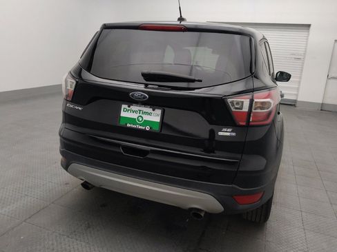 Used 2017 Ford Escape SE image 7