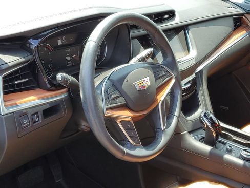 Used 2024 Cadillac XT5 Premium Luxury w/ LPO, Floor Liner Package AWD/4WD image 8