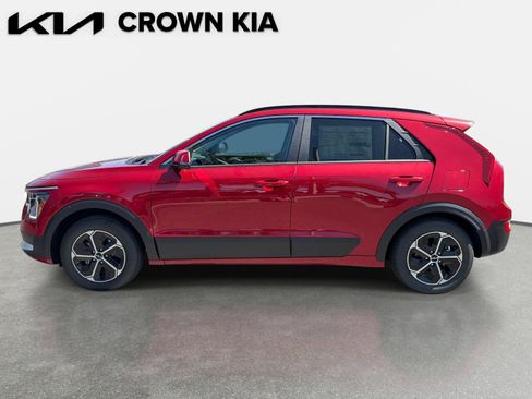 New 2026 Kia Niro EX FWD image 8