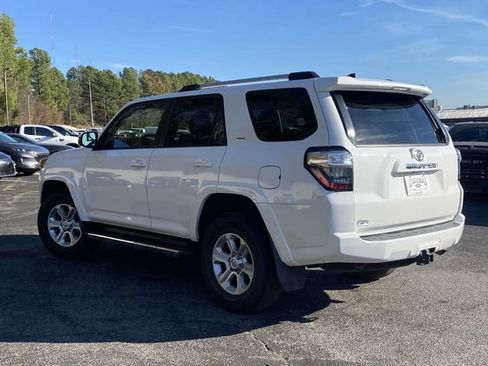 Used 2021 Toyota 4Runner SR5 Premium image 6