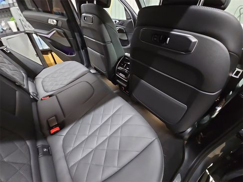 Used 2025 BMW X5 xDrive40i image 12