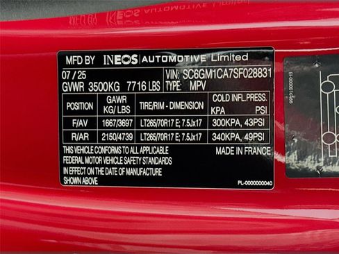 Used 2025 INEOS Grenadier AWD/4WD image 30