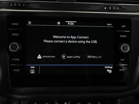 Certified 2023 Volkswagen Tiguan SE FWD image 24