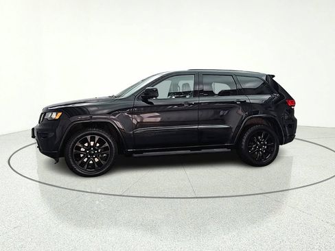 Used 2017 Jeep Grand Cherokee Altitude w/ Quick Order Package 23Z AWD/4WD image 4