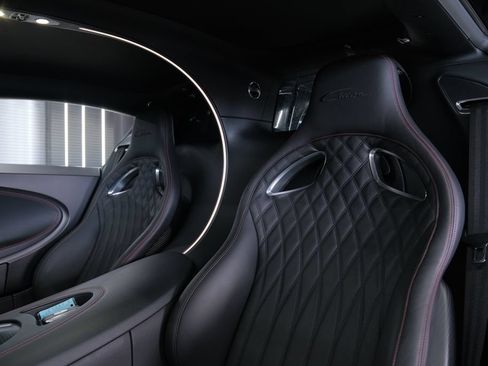 Used 2018 Bugatti Chiron AWD/4WD image 10