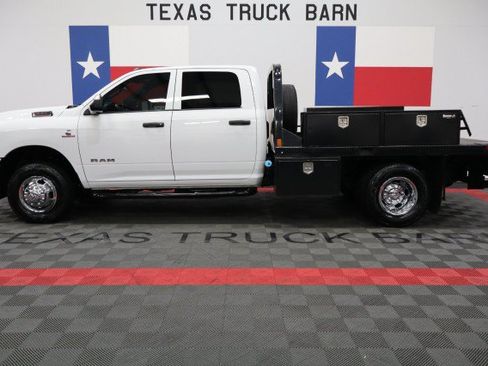 Used 2022 RAM 3500 Tradesman w/ Chrome Appearance Group AWD/4WD image 1