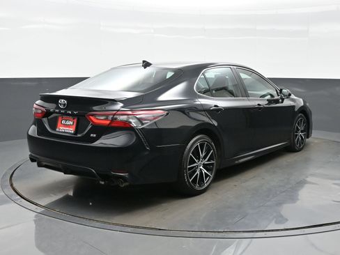 Used 2023 Toyota Camry SE FWD image 6