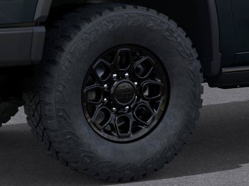 New 2026 Chevrolet Silverado 2500 ZR2 AWD/4WD image 9