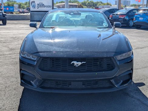 Used 2025 Ford Mustang Coupe RWD image 10