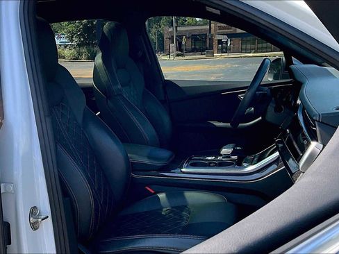 Used 2022 Audi SQ7 Premium Plus image 8