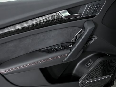 Used 2024 Audi SQ5 Premium Plus image 18