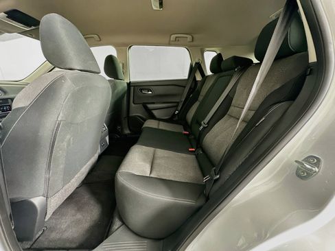Used 2024 Nissan Rogue SV FWD image 26