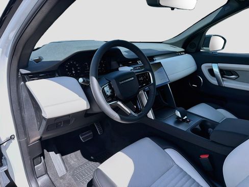 New 2026 Land Rover Discovery Sport Landmark AWD/4WD image 26