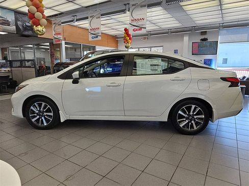 New 2025 Nissan Versa SV w/ Trunk Package image 2