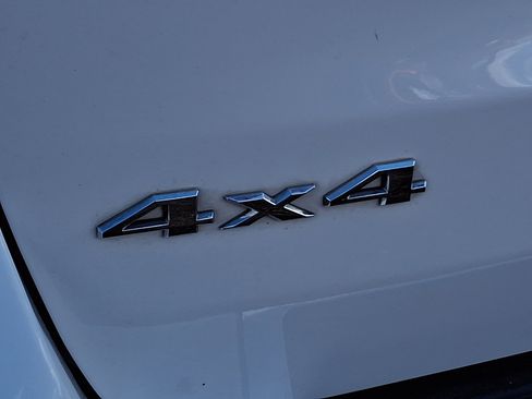 Used 2019 Jeep Grand Cherokee Limited w/ Mopar Chrome Edition Group image 32