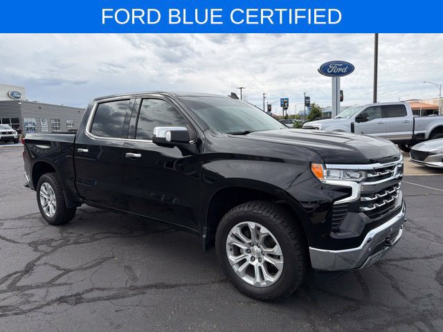 Used 2022 Chevrolet Silverado 1500 LTZ w/ LTZ Premium Package AWD/4WD image 2