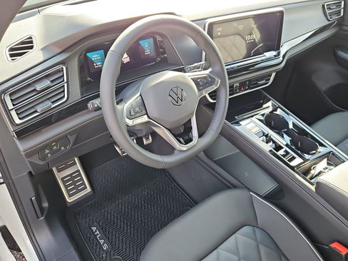 New 2026 Volkswagen Atlas Cross Sport SEL Premium R-Line image 12
