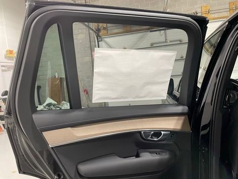 New 2026 Volvo XC90 B6 Plus w/ Protection Package Premier image 14