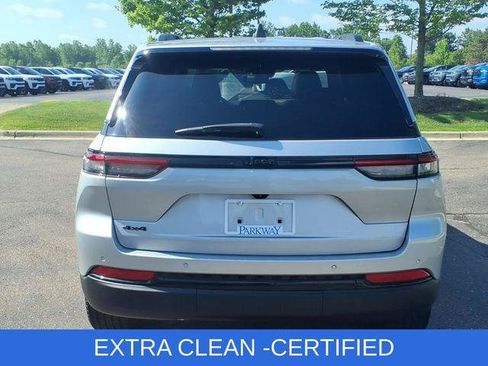 Certified 2024 Jeep Grand Cherokee Altitude AWD/4WD image 5