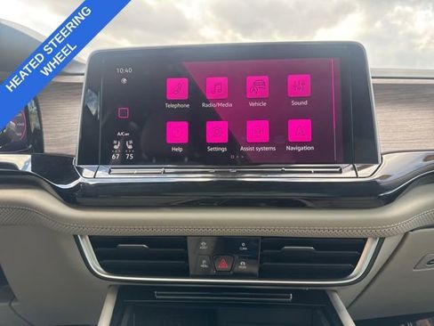 Used 2025 Volkswagen Atlas SEL image 15