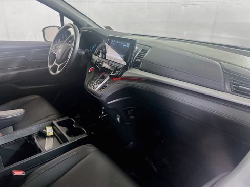 Used 2023 Honda Odyssey Sport image 29