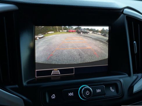 Used 2024 GMC Terrain SLE image 20