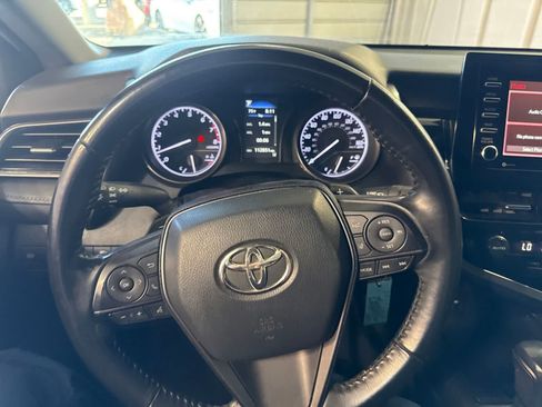 Used 2022 Toyota Camry SE FWD image 23