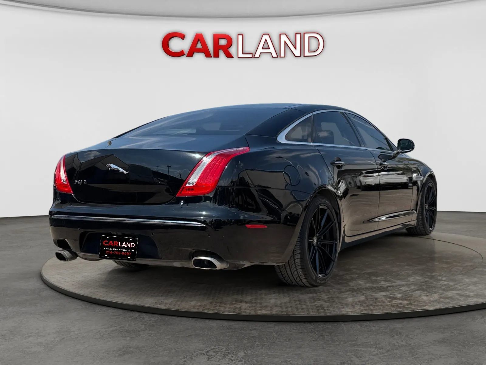 Used 2011 Jaguar XJ L RWD image 6