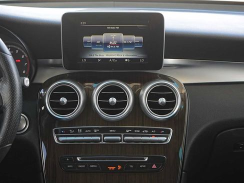 Used 2016 Mercedes-Benz GLC 300 image 19